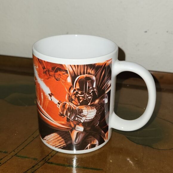 Star Wars 2011 Luke Skywalker Darth Vader Cup 12 oz. - Picture 2 of 4